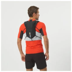 Salomon - ADV Skin 5 Race Flag - Sac à Dos Trail -Extérieur Équipement Magasin salomon adv skin 5 race flag sac a dos trail detail 5