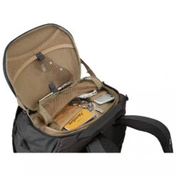Thule - Landmark 60L - Sac à Dos De Voyage 9 Thule - Landmark 60L - Sac à Dos De Voyage -Extérieur Équipement Magasin thule landmark 60l sac a dos de voyage detail 3
